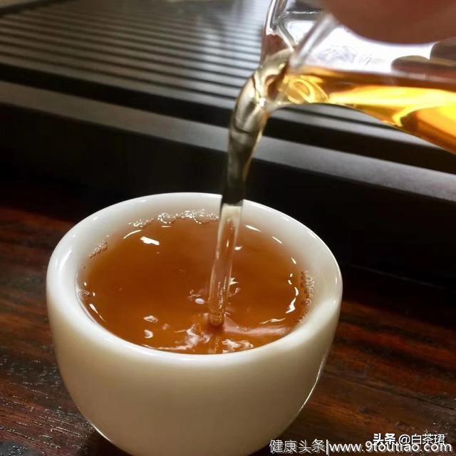 茶能防癌也能致癌？这些喝茶错误不能犯 科学饮茶很重要