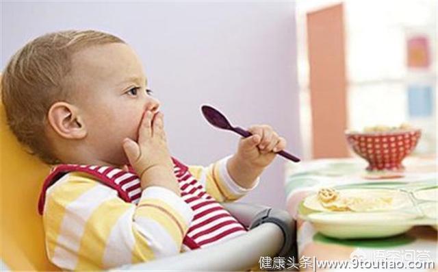 十个月宝宝一天怎么安排饮食？3份科学食谱让你从容应对！
