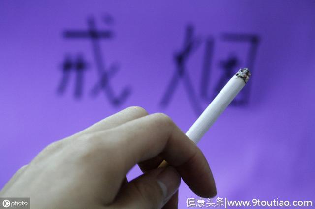 抽烟者，身体若亮起4盏"红灯"，别视若无睹，肺癌或已上身