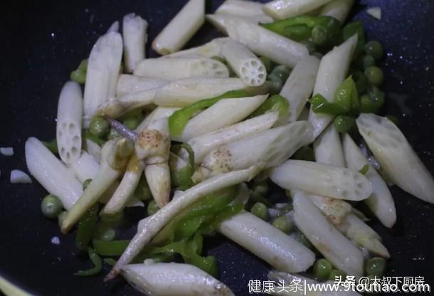 大叔家的小满食谱：香脆藕带，清香脆爽，简单易做，家人爱吃！