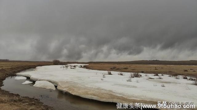 多伦古墓线穿越，各种救援挖沙子挖得腰疼……