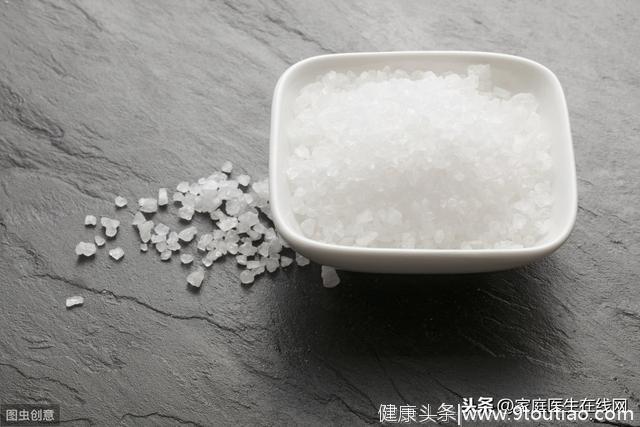 患了高血压后，请自觉管住嘴：这8种食物最好不要碰