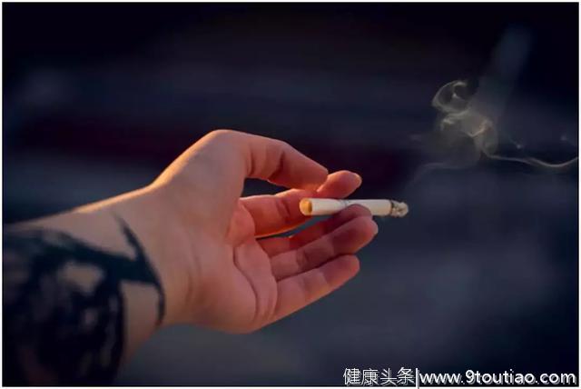 这种“胃痛”一旦拖延，多是胰腺癌晚期！