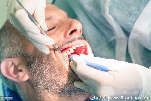经常牙龈出血，要警惕这些健康问题正准备伤害你！