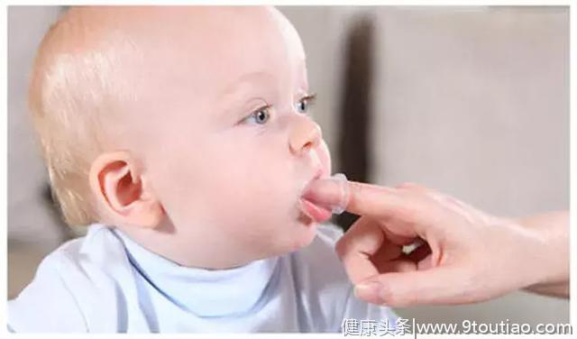 宝宝伶俐好口齿，除了口肌锻炼外，口腔按摩也不能少