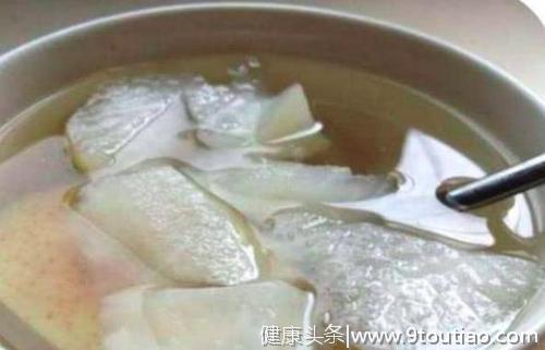 经常咳嗽、干咳？天天用这种蔬菜煮水喝，食疗效果好关键还便宜