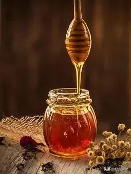 蜂蜜加一宝，胜似“神仙草”！用它冲着喝，养生防病，还解暑~