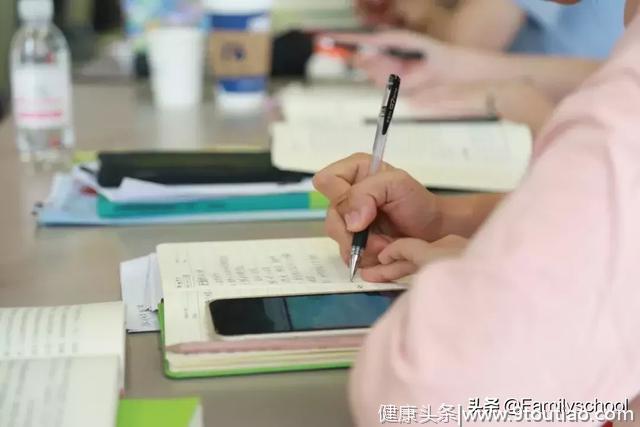 关注高考，更需要学习家庭教育与青少年成才之道