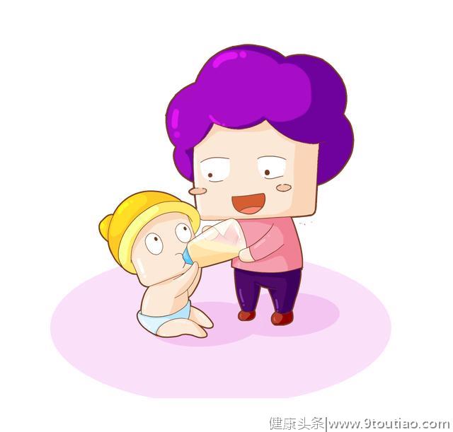 宝宝为什么总爱摸妈妈乳房？原来背后还有这些原因
