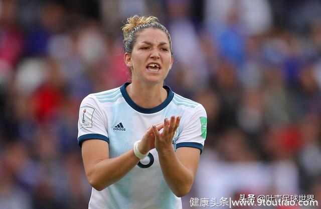 伟大的0-0！25055人见证女足世界杯冷门，23岁姑娘拼到牙齿断裂