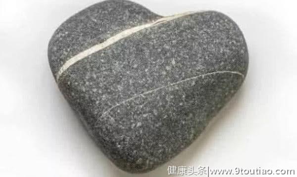 心理测试：第一眼你喜欢哪一块心形石头？测你什么命，我是劳碌命