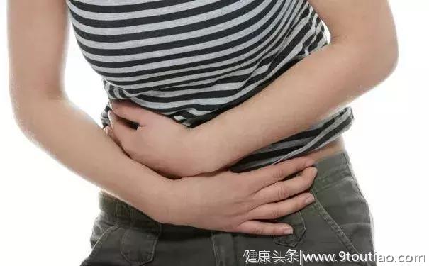 32岁女子老放屁，查出肠癌没法救，提醒：一种“肉”是祸根