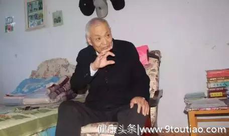 古稀老人“无胃”抗癌10年，医生感叹这真是个奇迹