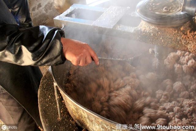 夫妻二人，先后确诊肝癌，医生提醒：做菜一种"油"，最好别再用