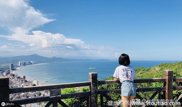 心理测试：哪一个湖泊最美？测试近期是否会有贵人扶你一把