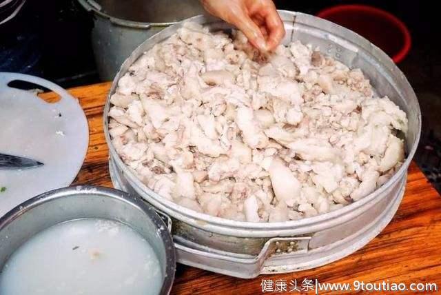 营养师提醒：得了脂肪肝后，这2种油脂最好都别碰了，会加重病情