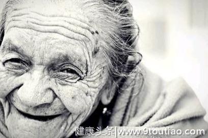 心理测试：凭直觉选一个微笑的老人，秒测出你命中的贵人到底是谁