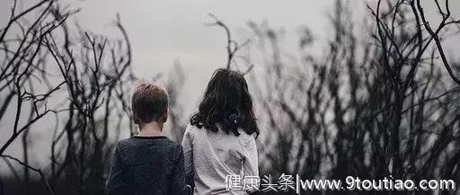 孩子有这4种表现，说明孩子已经开始自卑，家长要当心了