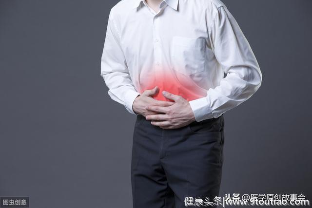 胃癌有一半在中国，三类人离胃癌最近，吃饭时最好三不要