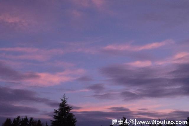 失眠是在海里睡觉的夜