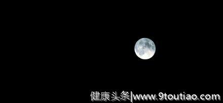 失眠是在海里睡觉的夜