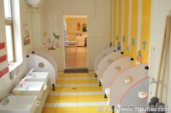 孩子不敢在幼儿园拉粑粑都是老师的错？心理学家：家长做法很重要