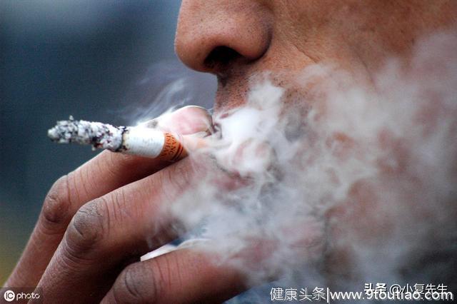 经常吸烟的人，身体出现“2疼、3黑”，多半肺癌上身，尽早检查