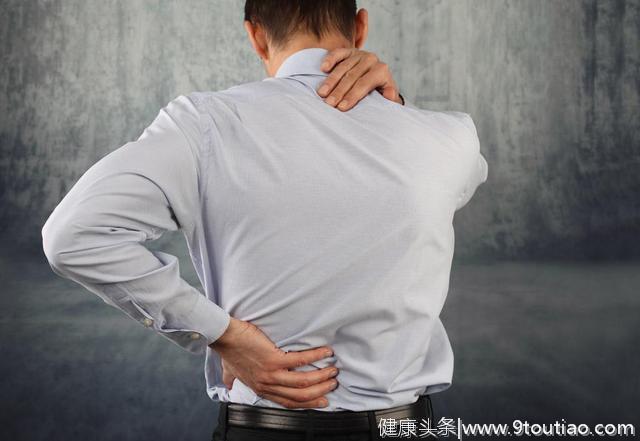 男人腰痛就是“肾虚”吗？不，腰痛与这4点有关