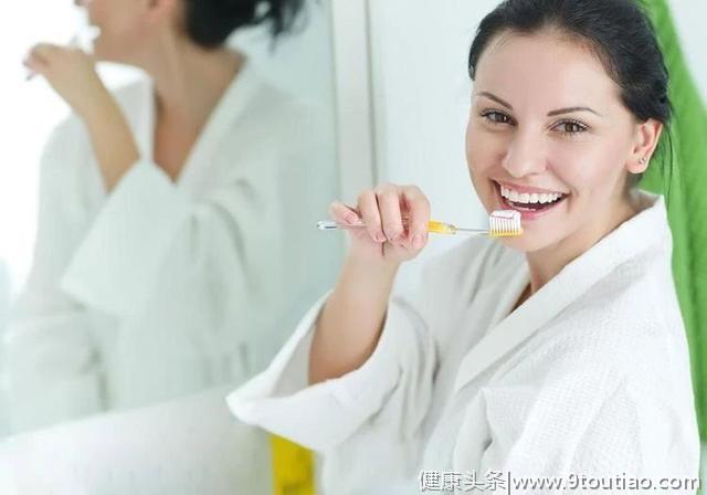 女性“坐月子”期间能刷牙吗？