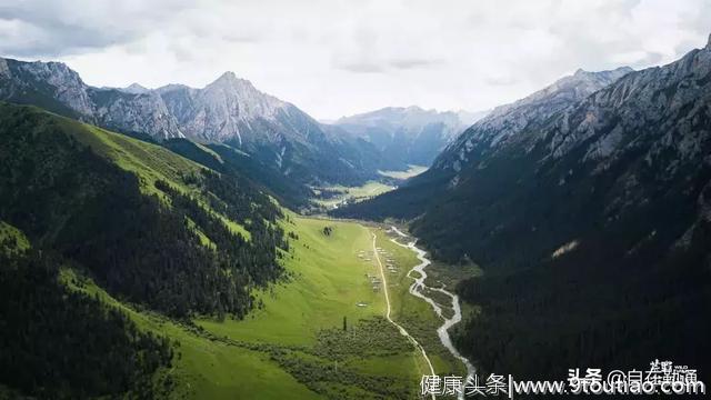 子宫孕育生命，水土滋养生灵