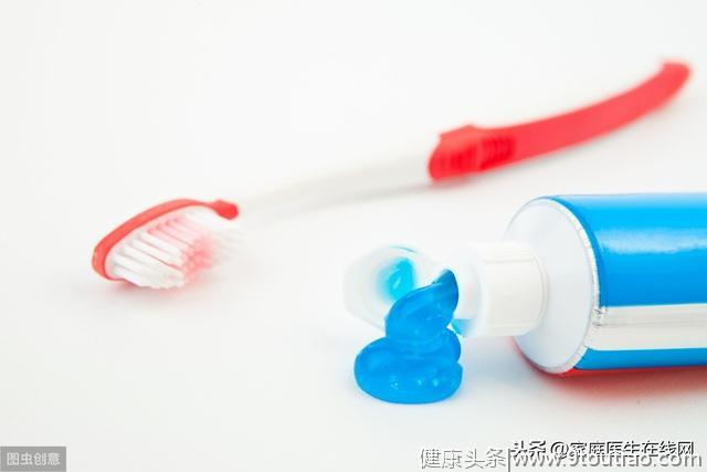 使用牙膏有3大事项，现在了解清楚，日后牙齿免受“折磨”