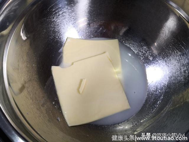 岩烧乳酪吐司｜懒人早餐食谱：拌一拌烤一烤，网红美食自己做