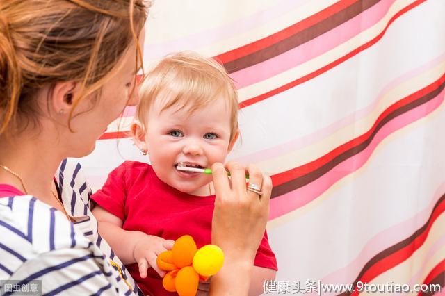 一岁半的宝宝牙齿发黑发黄？这样做让宝宝养成刷牙的习惯