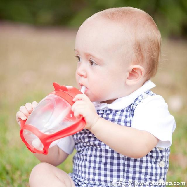 孩子几时戒奶嘴？最好不地超过这个时间，否则会影响宝宝牙齿健康