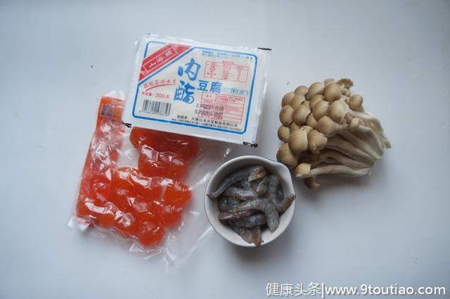 菜谱：温暖的冬季虾仁蟹味菇羹的做法！