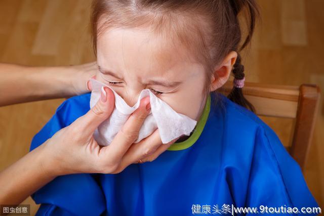 孩子不小心感冒了？医生：这3个方法治疗感冒效果好