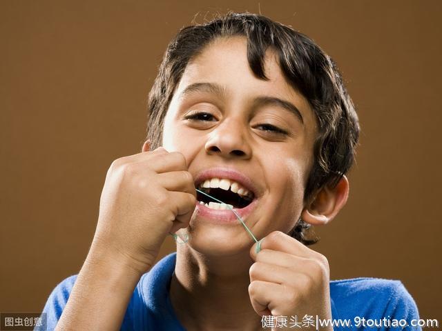 家长注意了！孩子几岁才可以使用牙线？