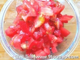 夏日开胃菜，番茄红椒炒鸡腿菇豆腐，一道非常不错的夏日素菜菜谱