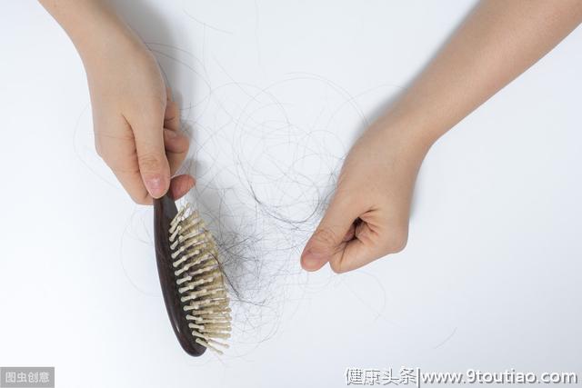 13岁少女头发脱光！预防脱发很简单，做到15个字就够了