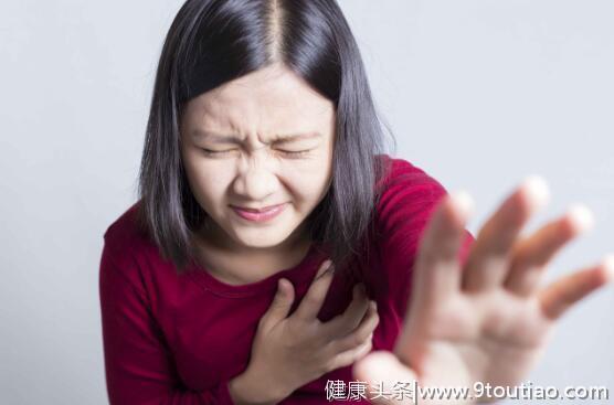医生：9个小征兆当心是心脏病的前兆，学会留意千万别忽视