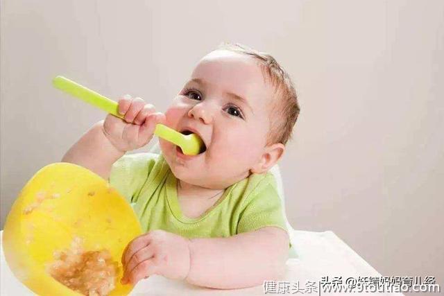 7个月宝宝辅食吃什么？苹果鸡肉泥，钙锌双补，简单易学