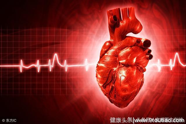 心脏病发作，可能会出现4种症状，要注意提防