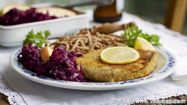 高血压与饮食：除了少吃盐，还有这5点要知道，从此血压控制住了