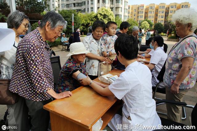 高血压祸根不只是盐，2种食物也要远离