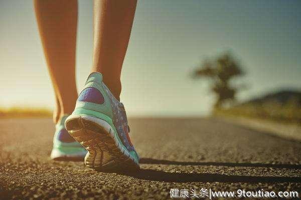 走路是长寿的秘诀，学会正确走路“走”掉疾病，比吃药跑步管用