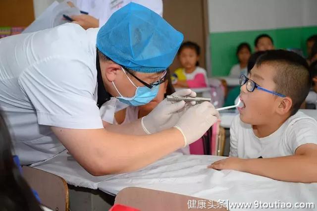 “口腔健康 全身健康”既唐山市人民医院口矫科“全国爱牙日”义诊活动