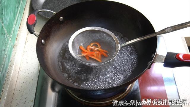 闷热的南方，一道凉拌爽脆土豆丝，打开你的食欲，吃什么都有胃口