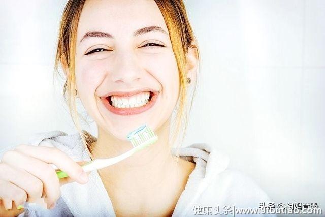 孕期牙齿刷不对，孕妇容易被各种口腔问题缠上，可别大意