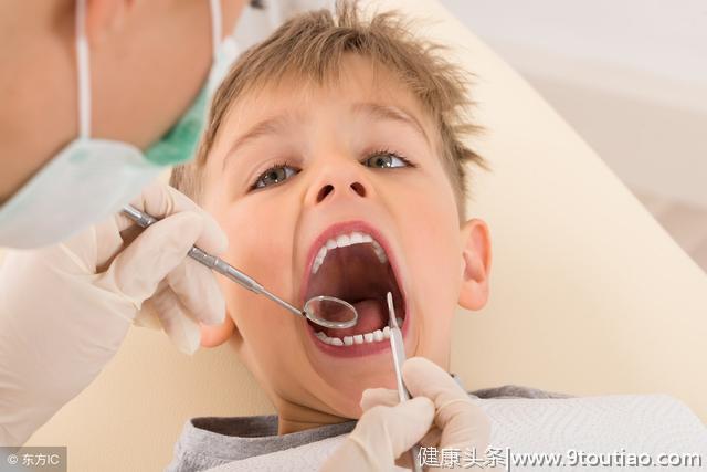 为何现在很多小孩的乳牙都是拔掉的？保护牙齿，吃饭也有讲究
