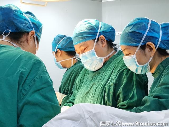 「罕见」双子宫腺肌症患者，痛经要承受双倍吗？